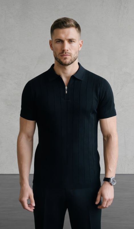 Dikey Dokulu Fermuarlı Siyah Tişört